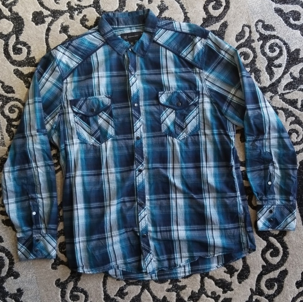 😎Blue/White pattern button down by INC.😎